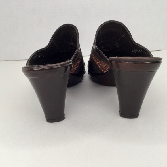 EUC Stuart Weitzman brown leather sabot, sandals. - Picture 7 of 14